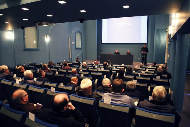 220404 Sinodalni hod zagorski arh 1 web
