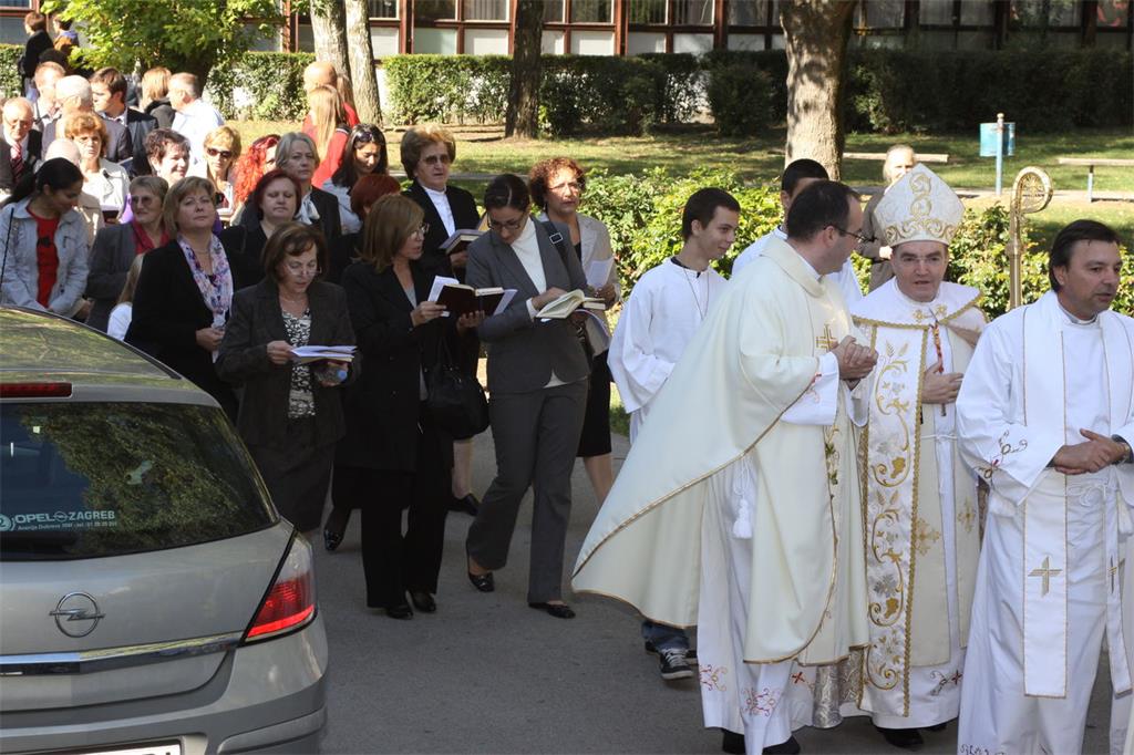 procesija do kapelice 9.X