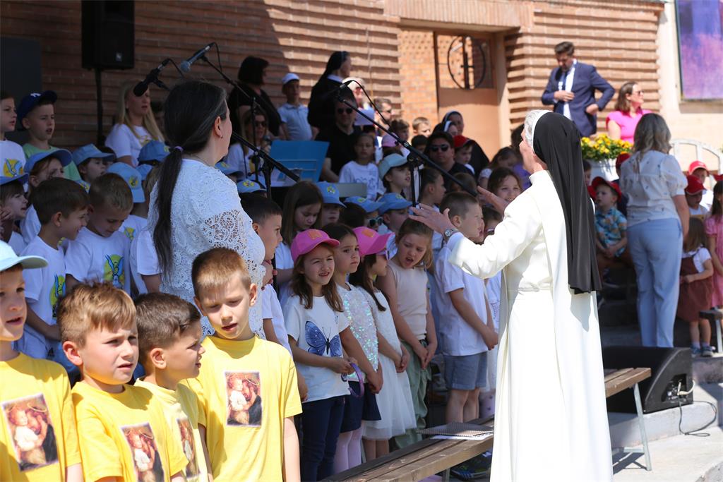 Nadbiskup Kutleša predvodio misno slavlje Hodočašća katoličkih škola i vrtića u Mariju Bistricu 11
