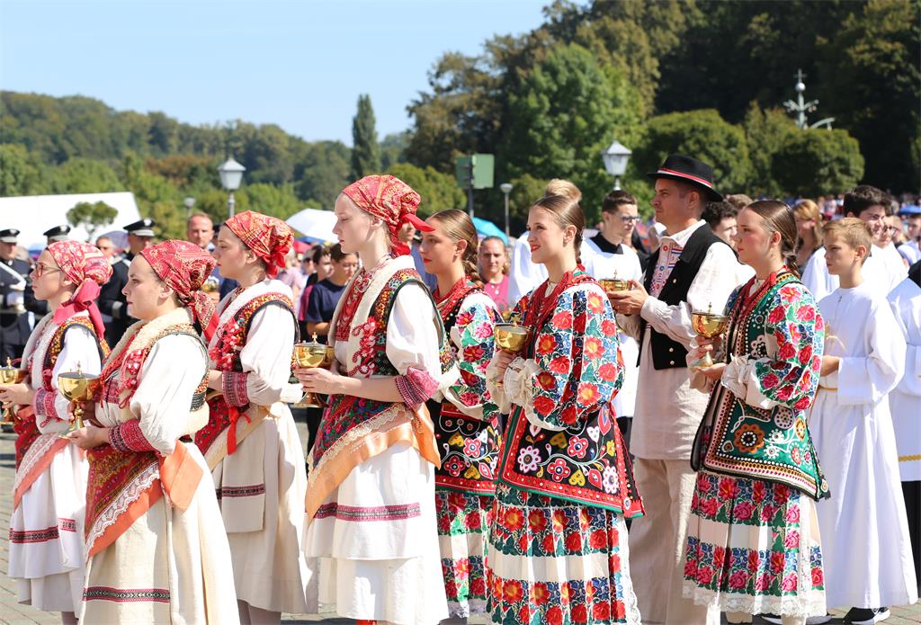 Nadbiskup Kutleša predvodio misno slavlje proslave 300. obljetnice Zavjetnog hodočašća vjernika grada Zagreba2023 8