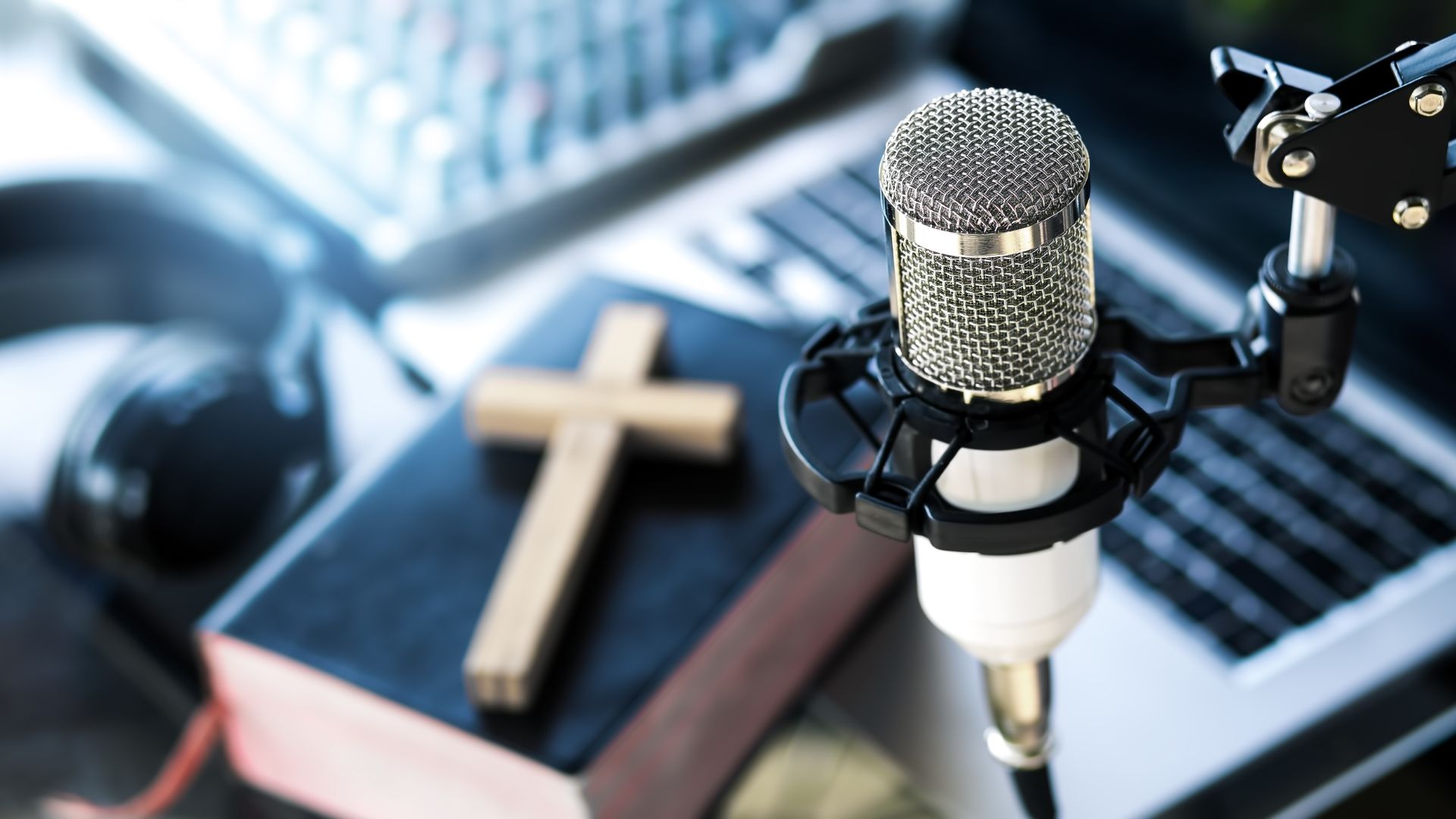 radio mikrofon 1 naslovna pixabay